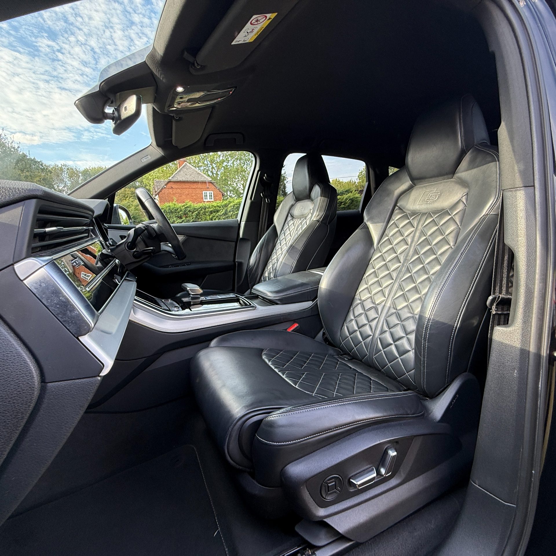 Audi Audi SQ7 4.0 TDI V8 SUV 5dr Diesel Tiptronic quattro Euro 6 (s/s) (435 ps) - Image 16