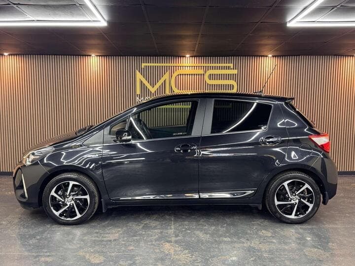Toyota Yaris - Image 9
