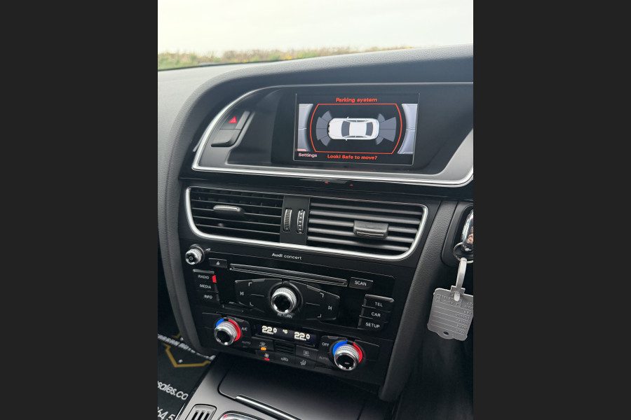 Audi A4, A4 Black Edition - Image 11