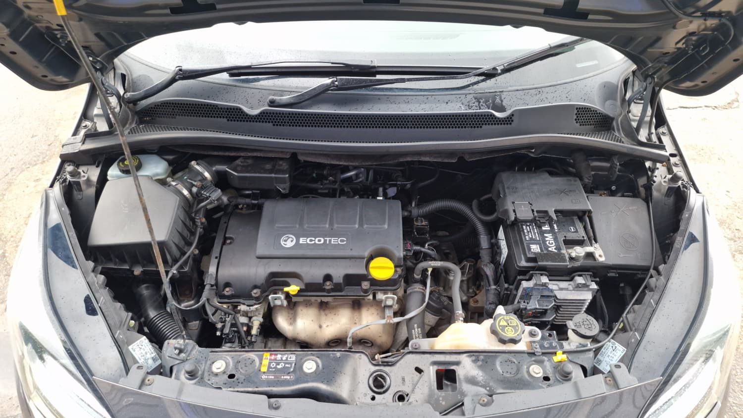 Vauxhall Corsa Limited Edition - Image 16