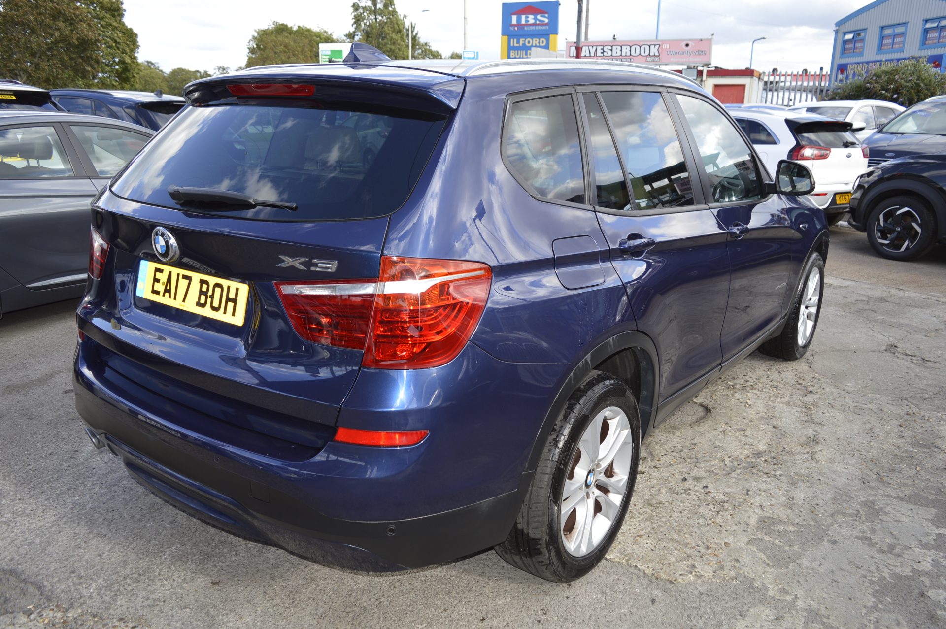 Bmw X3 AUTO LEATHER SAT NAV - Image 2