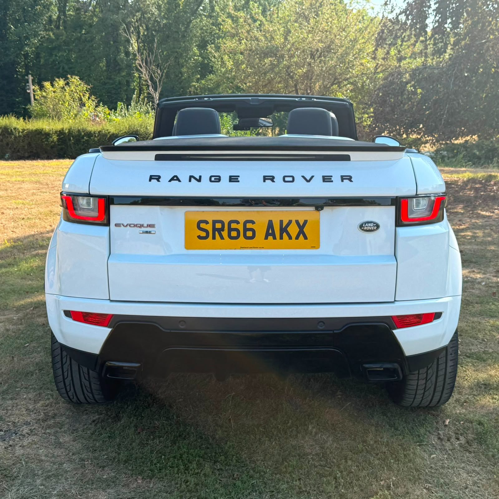 Land Rover Land Rover Range Rover Evoque 2.0 TD4 HSE Dynamic Convertible 2dr Diesel Auto 4WD Euro 6 (s/s) (180 ps) - Image 10