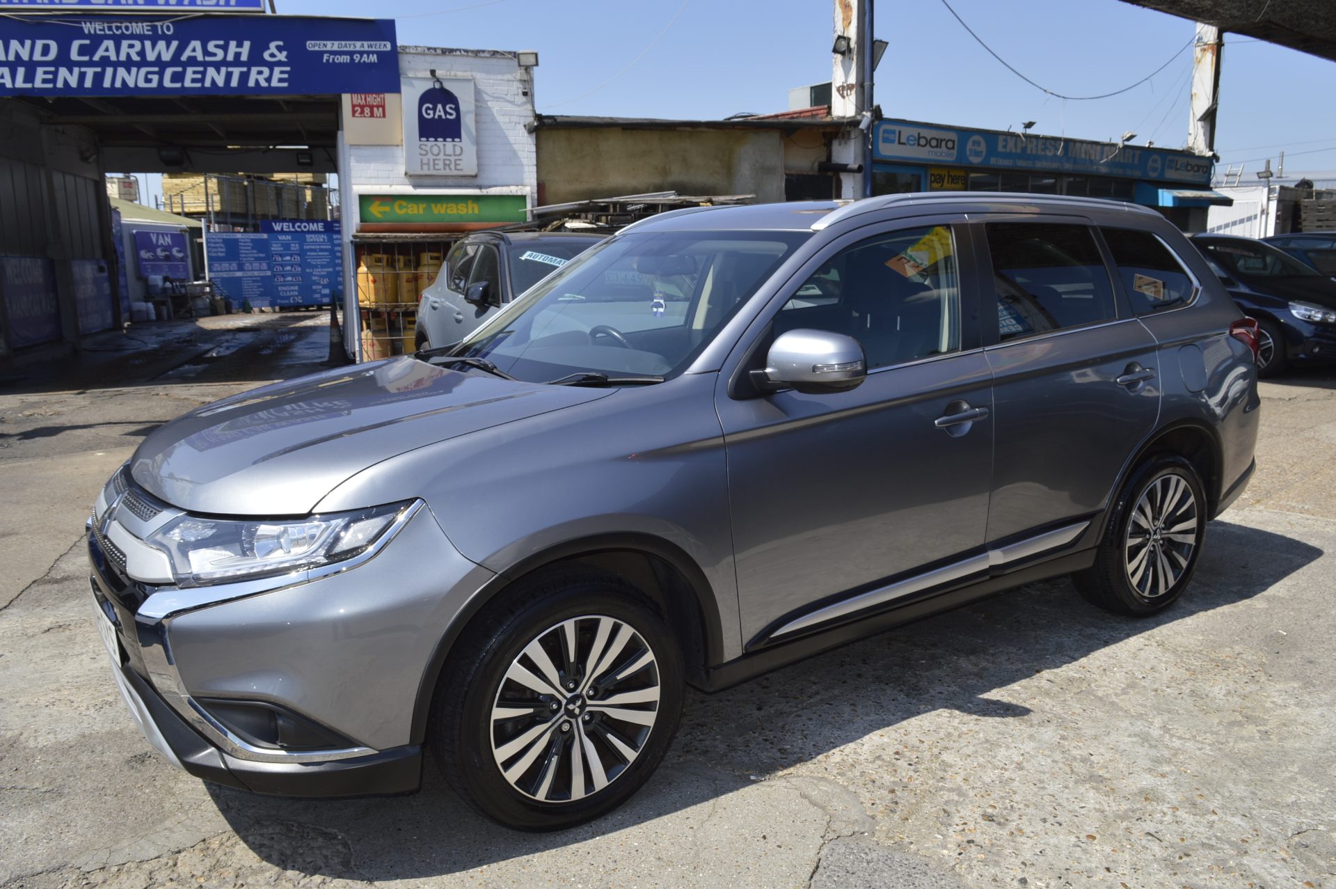 Mitsubishi OUTLANDER - Image 5