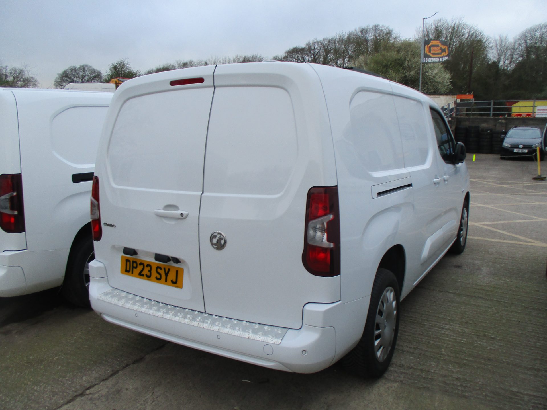Vauxhall COMBO PROFESSIONAL L2 H1 - Image 5