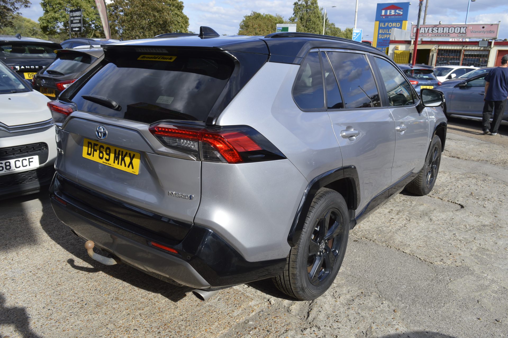 TOYOTA RAV-4 HYBRID - Image 2