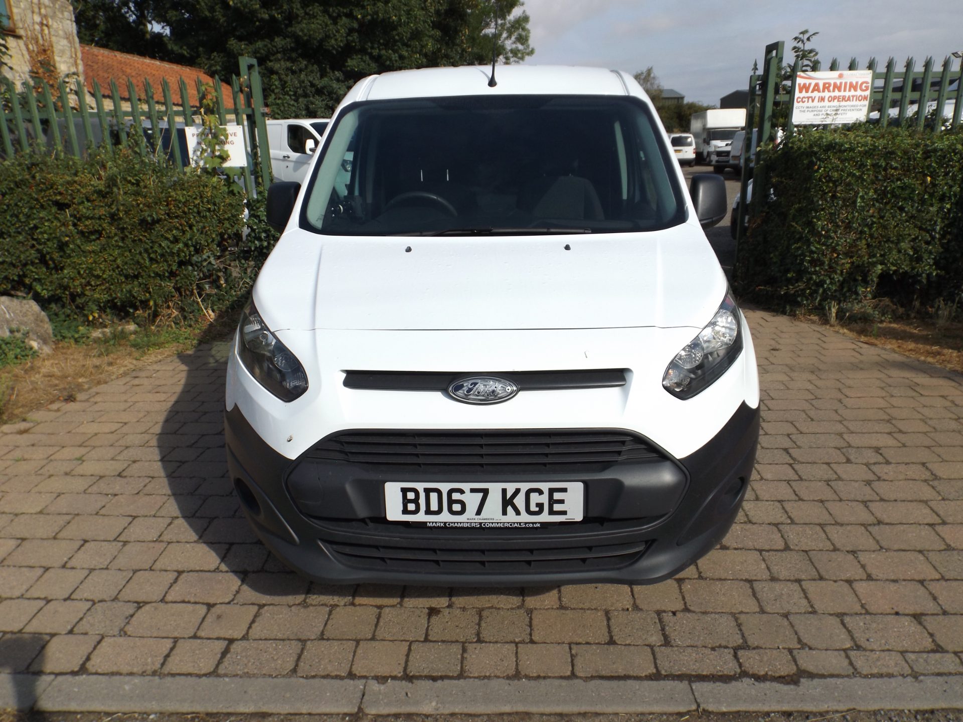 Ford Transit Connect 1.5 TDCi 220 - Image 8
