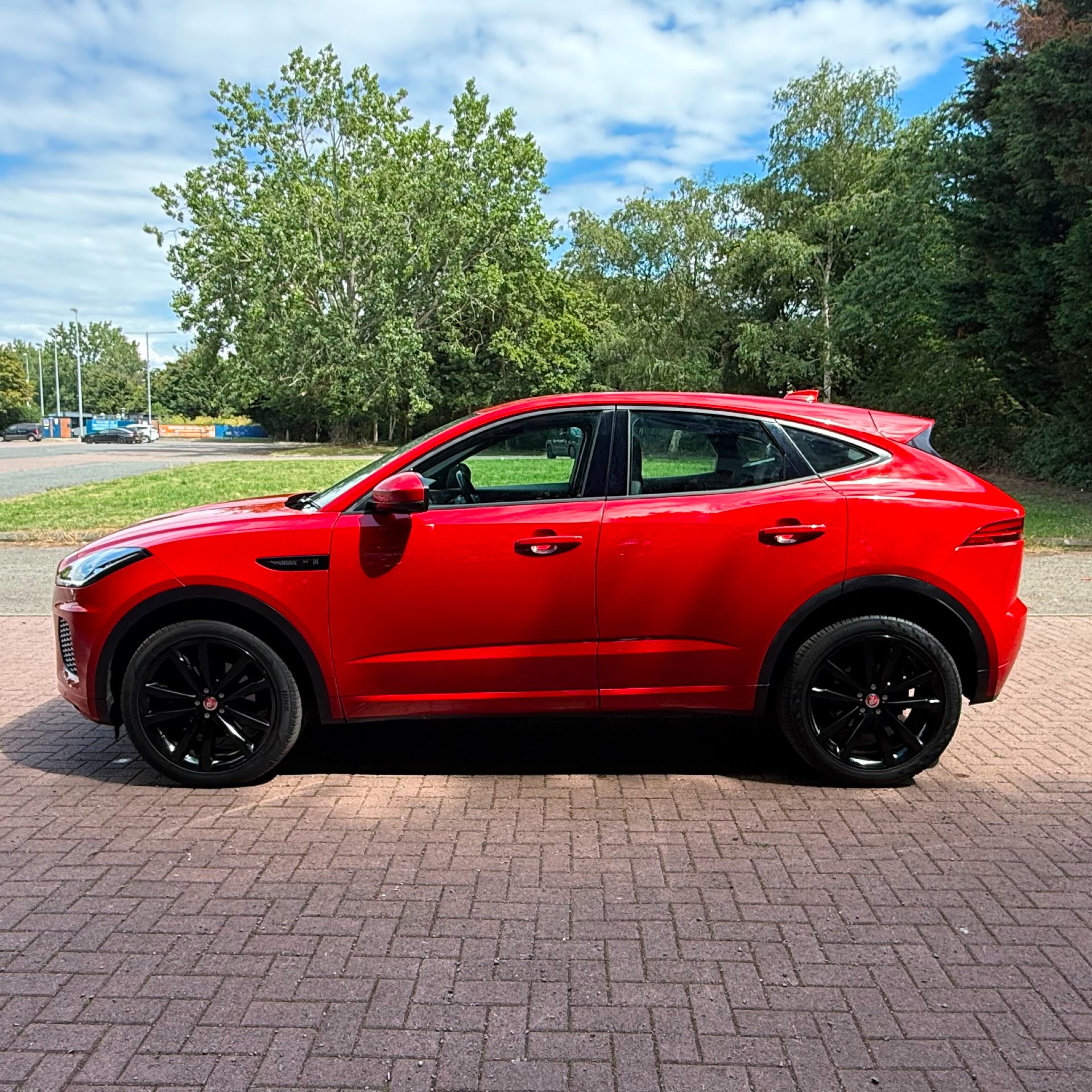 Jaguar Jaguar E-PACE 2.0 D150 R-Dynamic S SUV 5dr Diesel Auto AWD Euro 6 (s/s) (150 ps) - Image 8