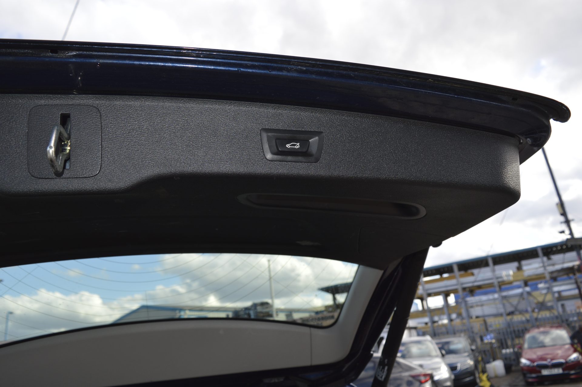 Bmw X3 AUTO LEATHER SAT NAV - Image 10
