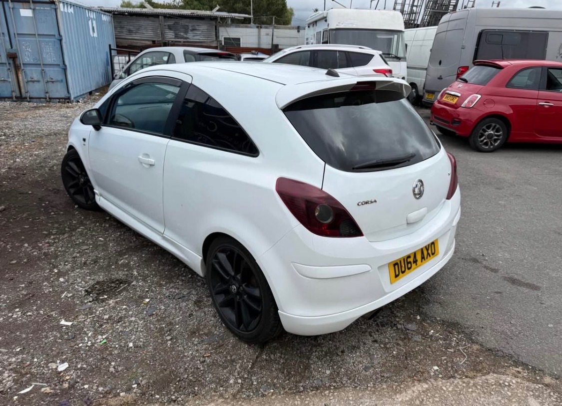 Vauxhall Corsa sri - Image 5