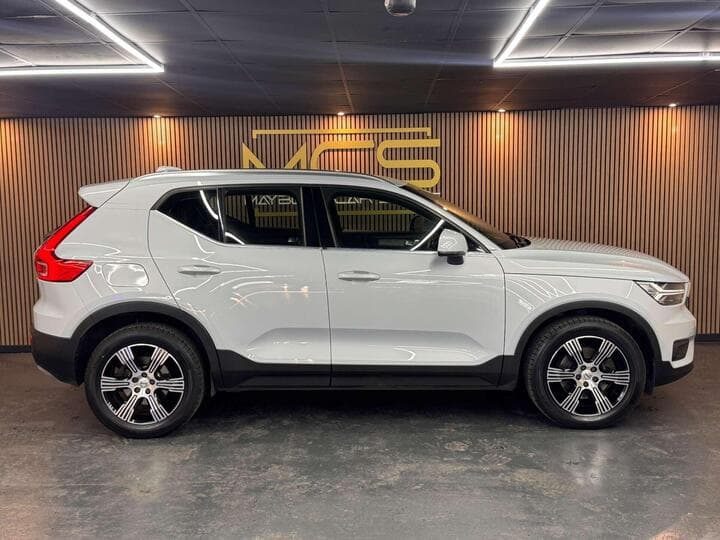 Volvo XC40 - Image 13