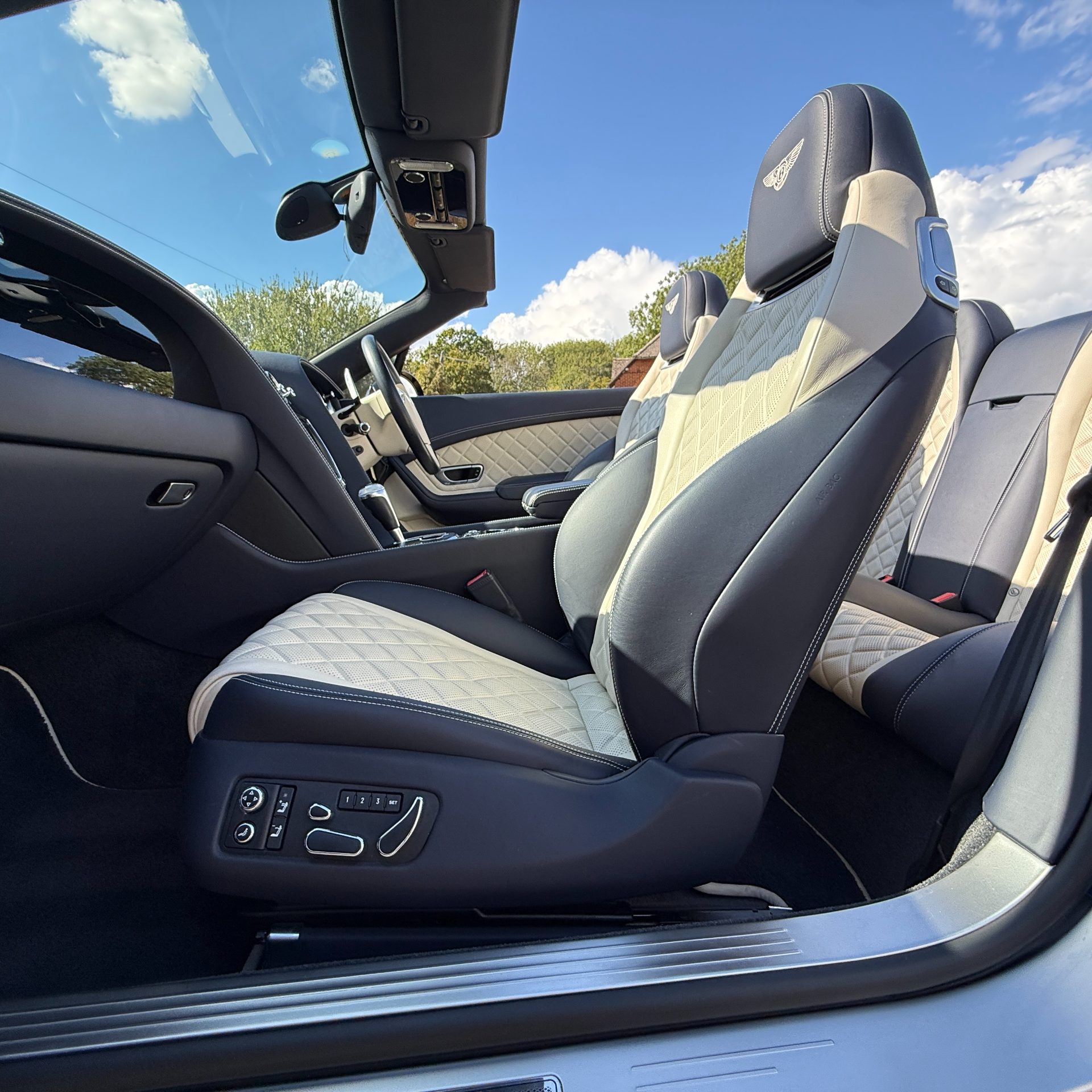 Bentley Bentley Continental 4.0 V8 GTC S Convertible 2dr Petrol Auto 4WD Euro 6 (528 ps) - Image 20
