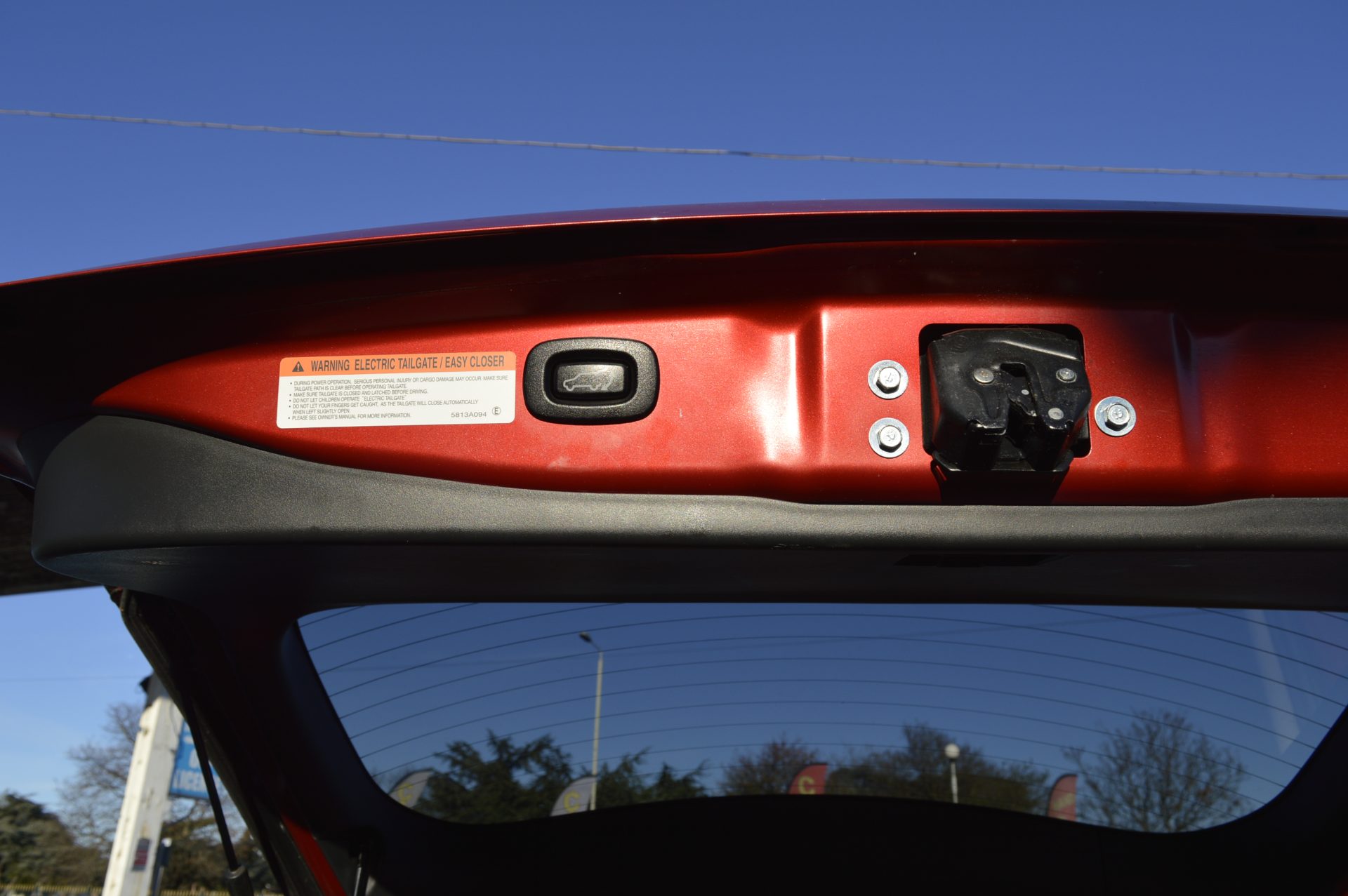 Mitsubishi Outlander - Image 10