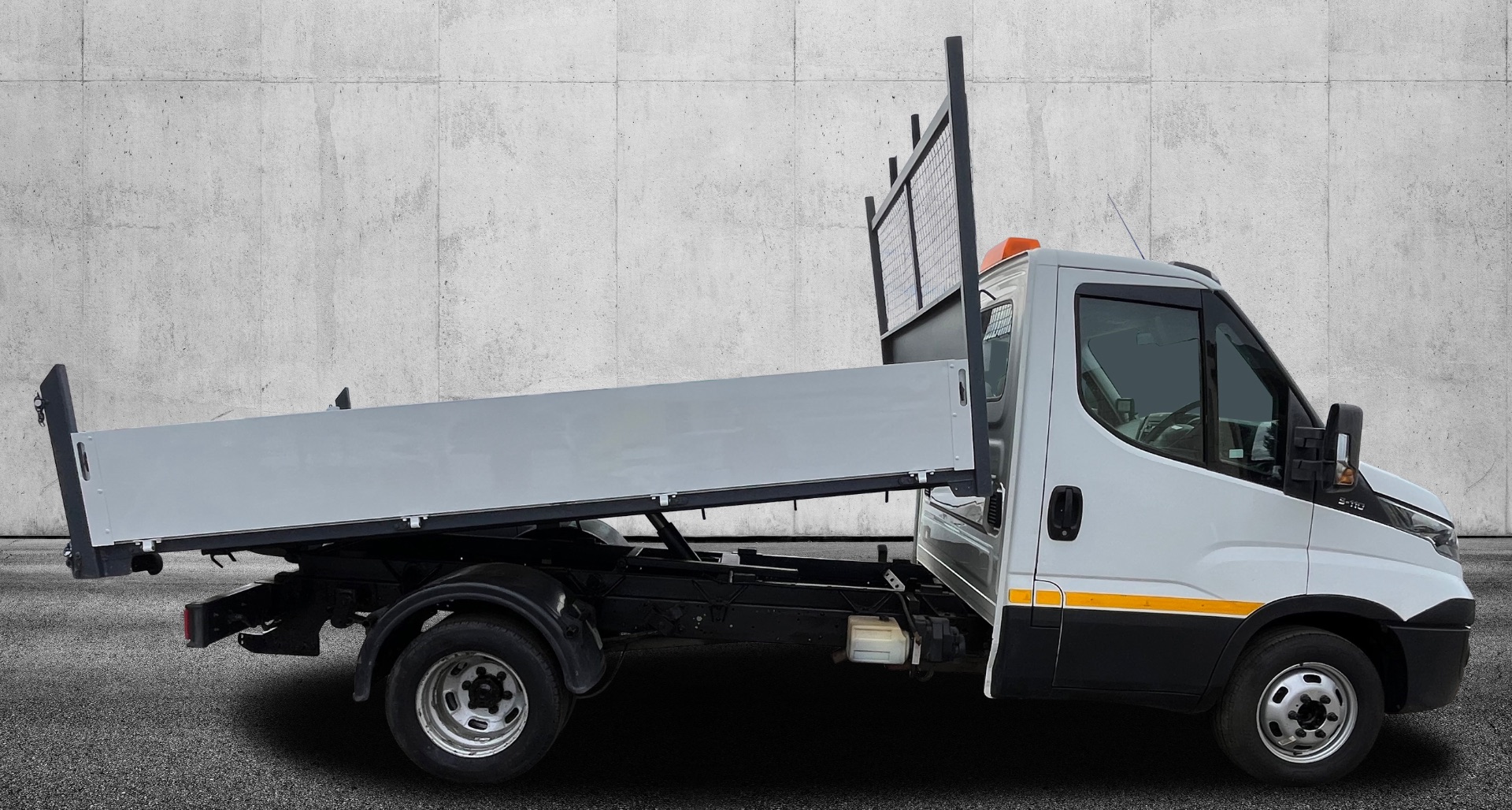 Iveco Daily 3510 Alloy TIPPER - Image 9