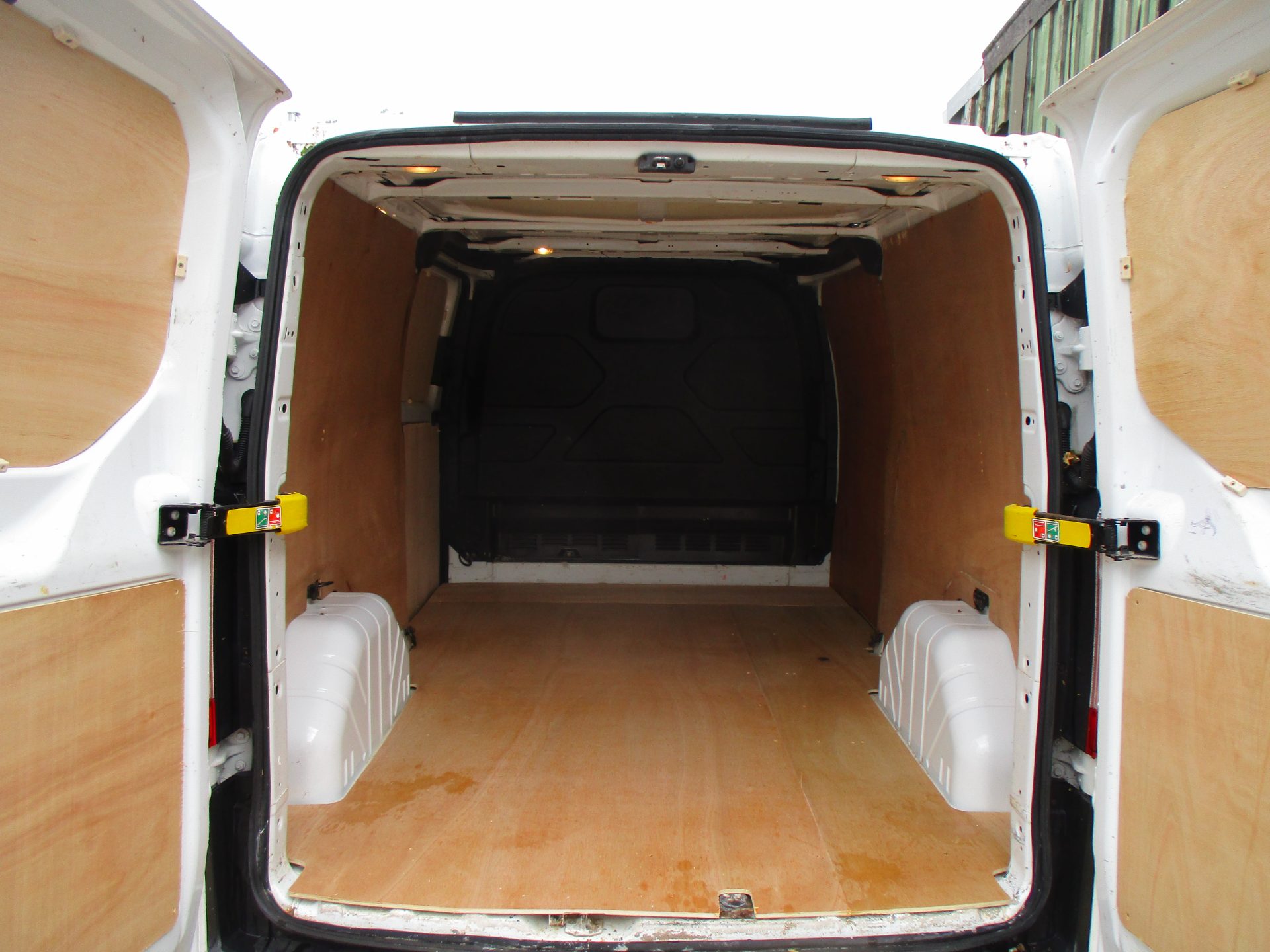 Ford CUSTOM 300 BASE VAN - Image 3