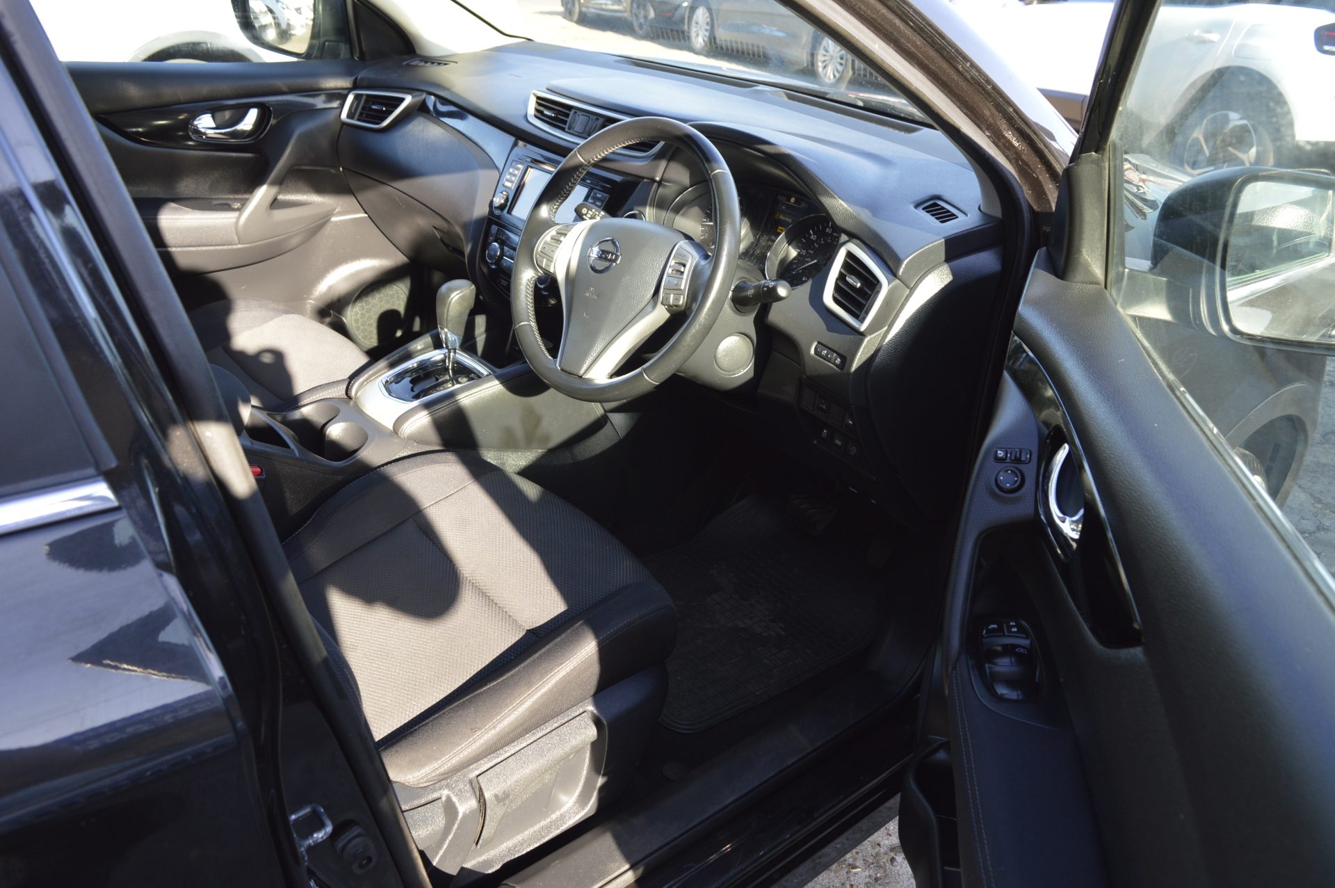 Nissan QASHQAI - Image 14