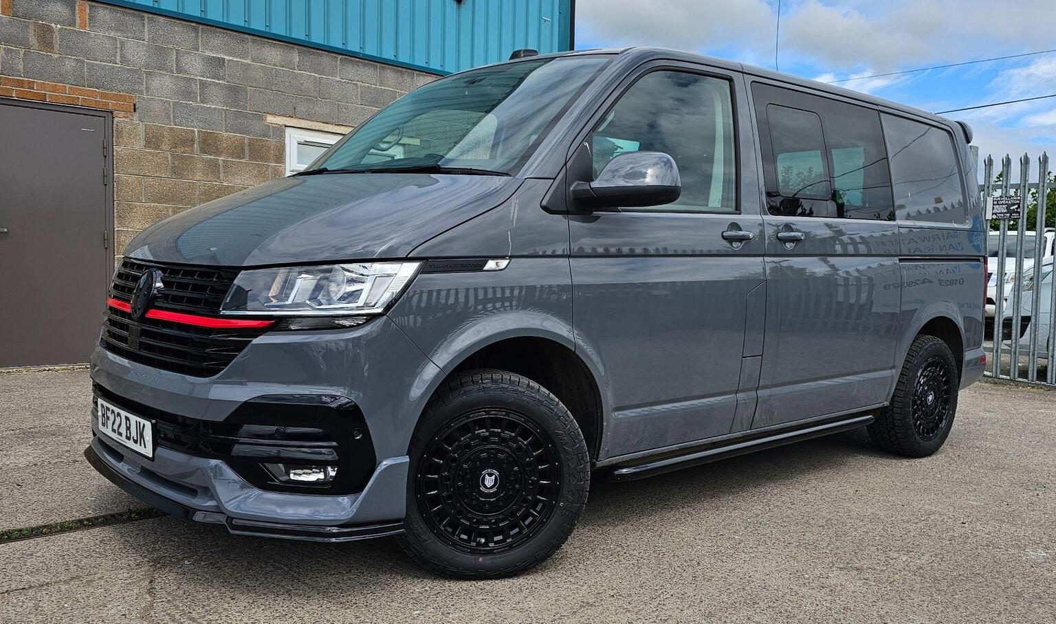 Volkswagen Transporter - Image 6