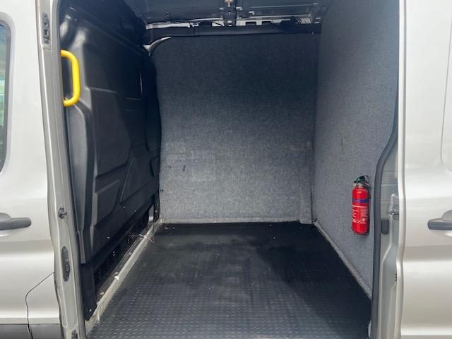 Ford Transit 2.0 350 Ecoblue - Image 1