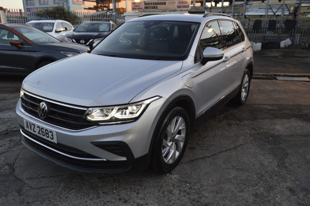 Volkswagen Tiguan - Image 4