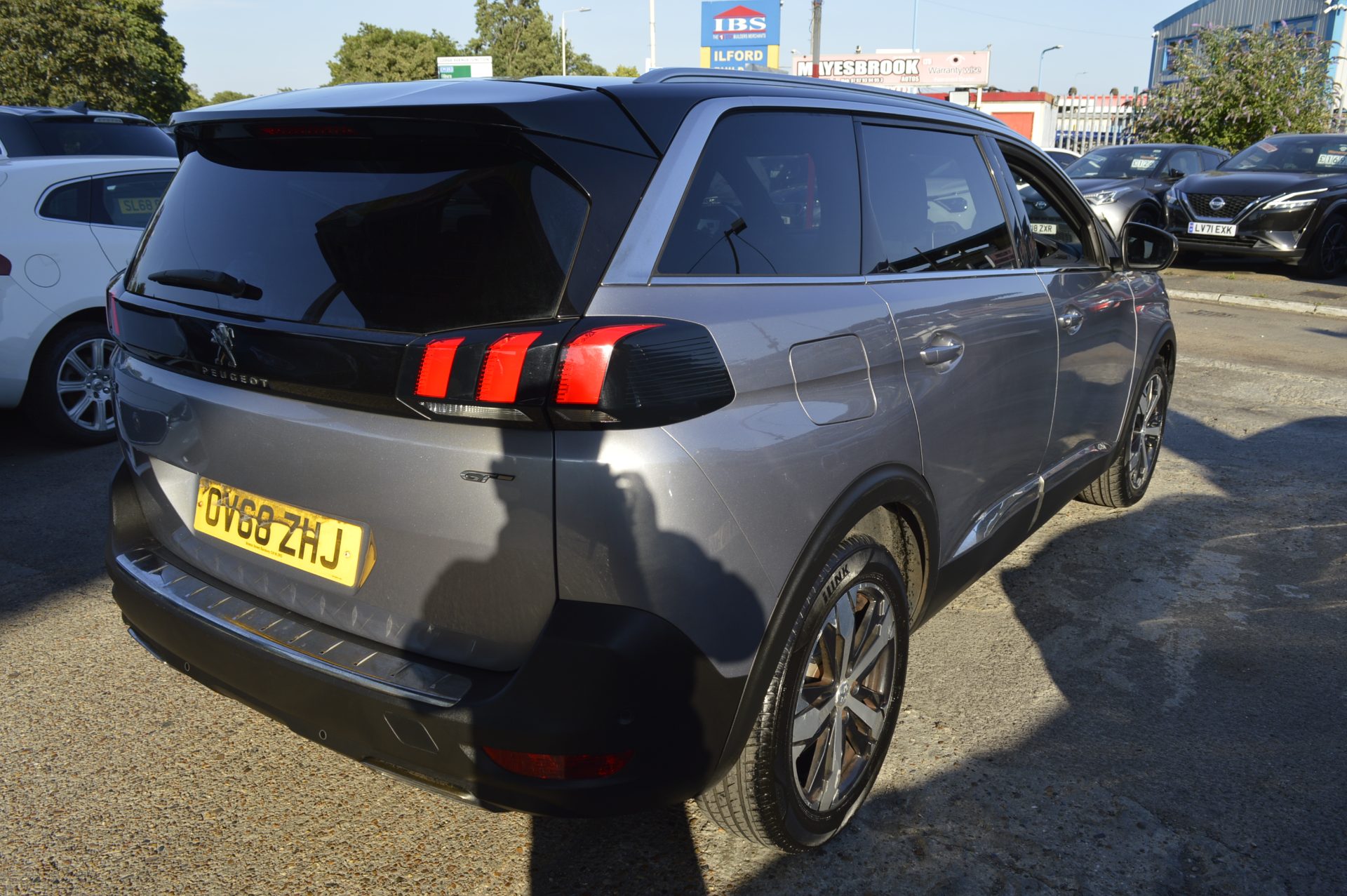 Peugeot 5008 GT - Image 2
