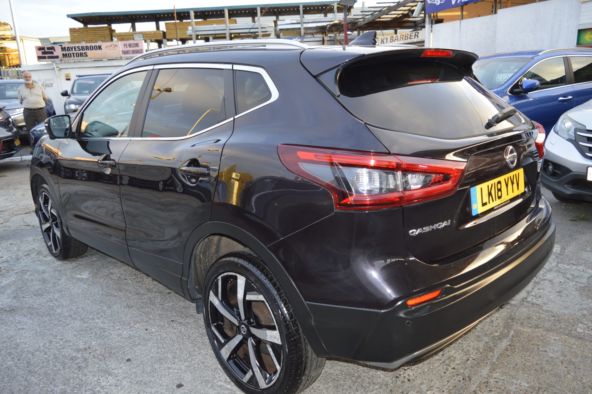 Nissan QASHQAI AUTO - Image 4