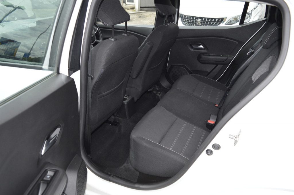 Dacia Sandero - Image 11