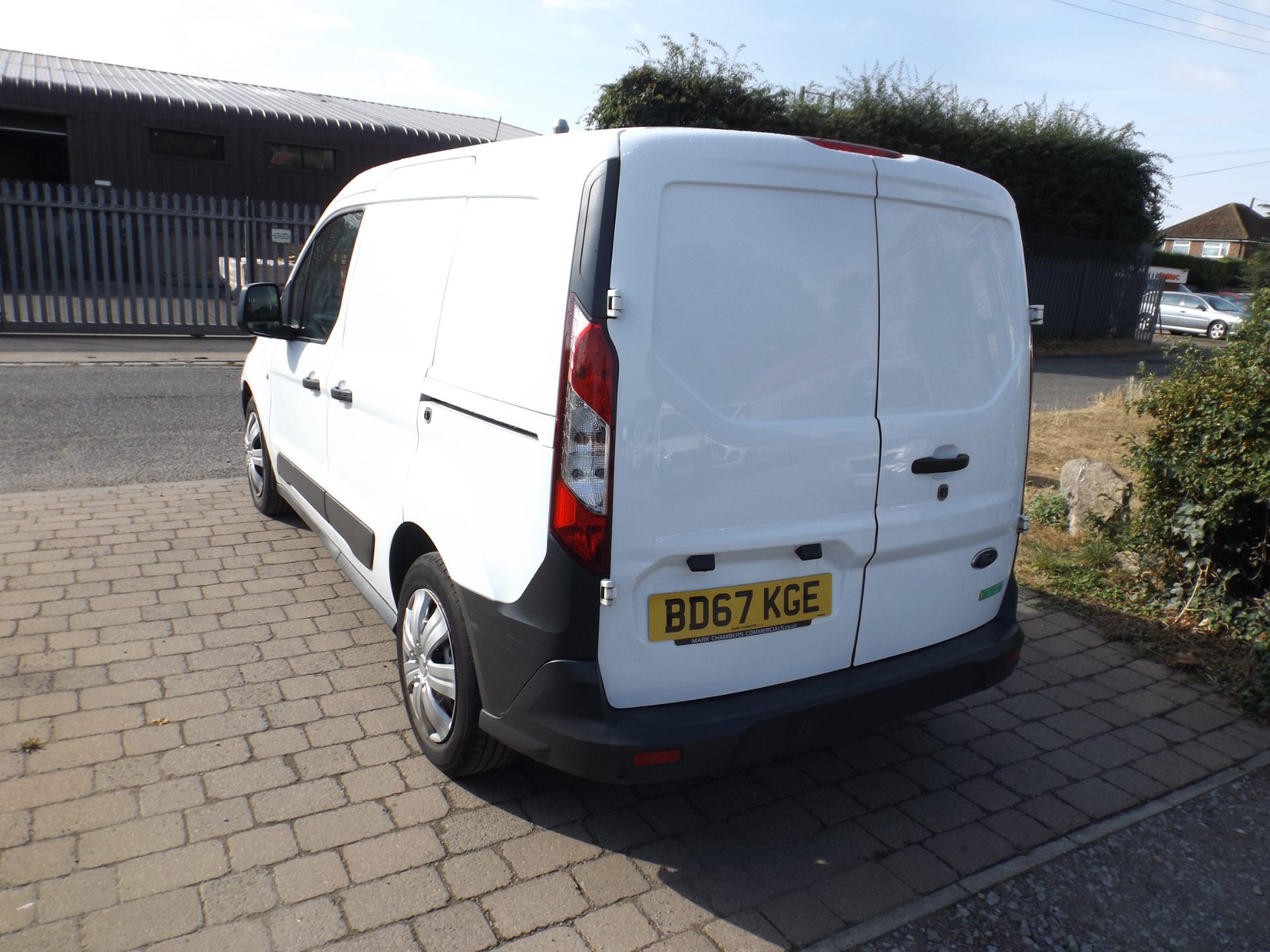 Ford Transit Connect 1.5 TDCi 220 - Image 5