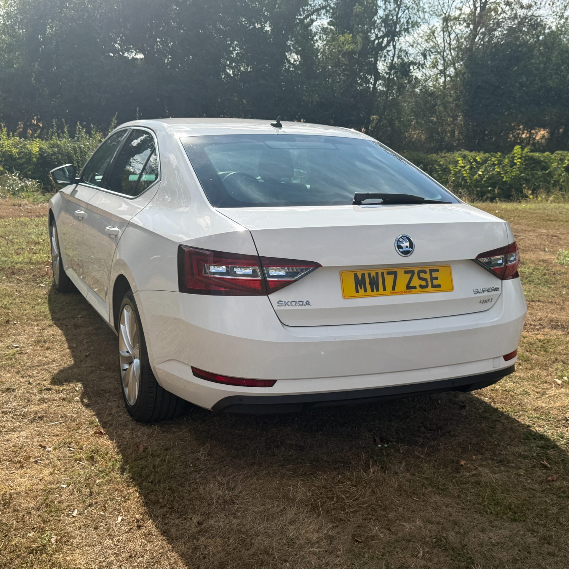 Skoda Skoda Superb 2.0 TDI SE L Executive Hatchback 5dr Diesel Manual 4WD Euro 6 (s/s) (150 ps) - Image 12