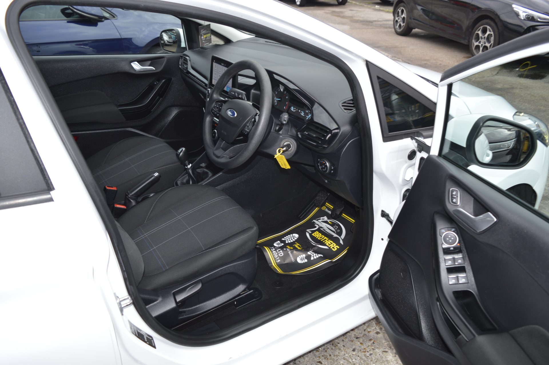 Ford Fiesta - Image 14