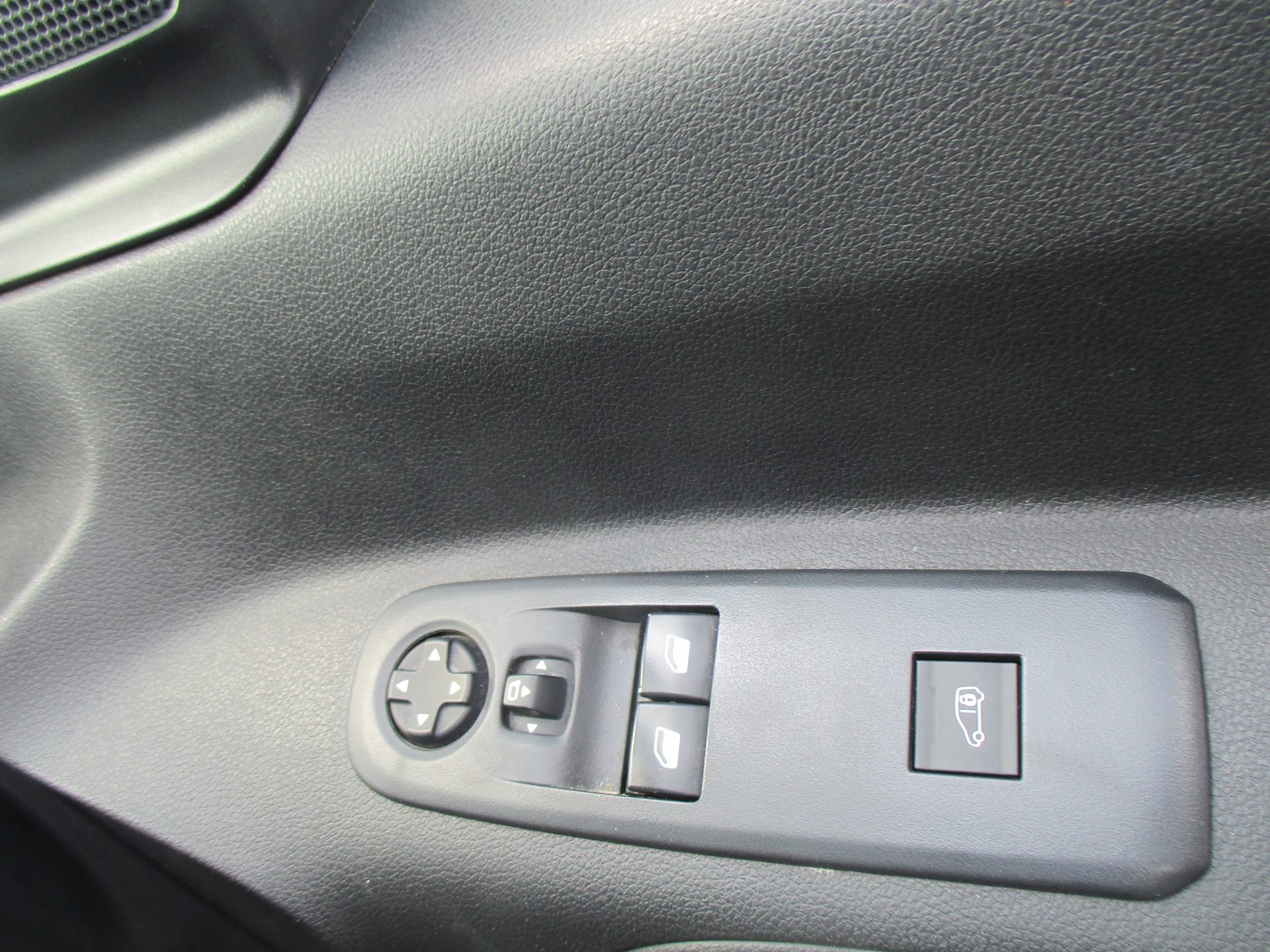 Vauxhall COMBO SPORTIVE L1 H1 - Image 6