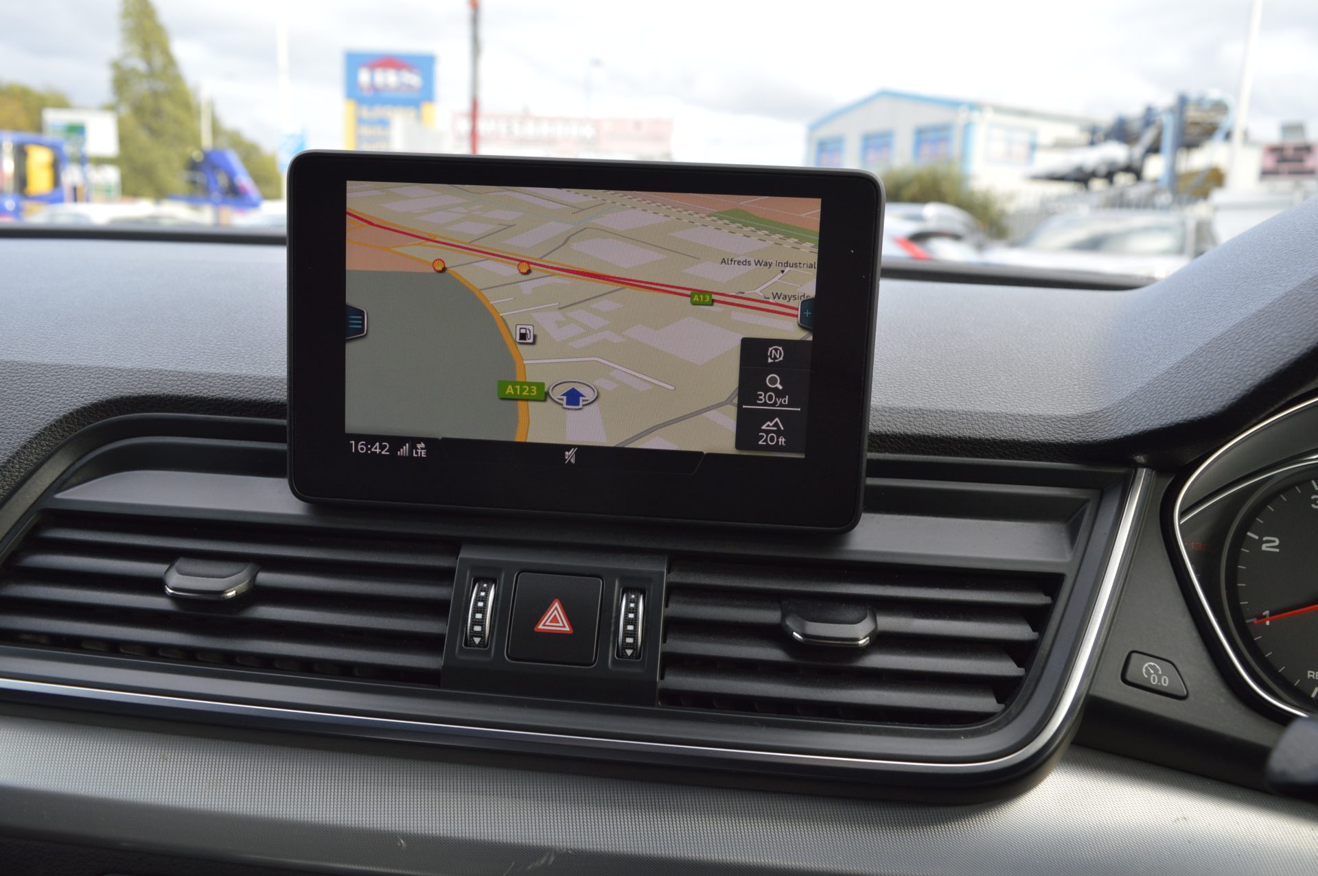 Audi Q5 AUTO - Image 18