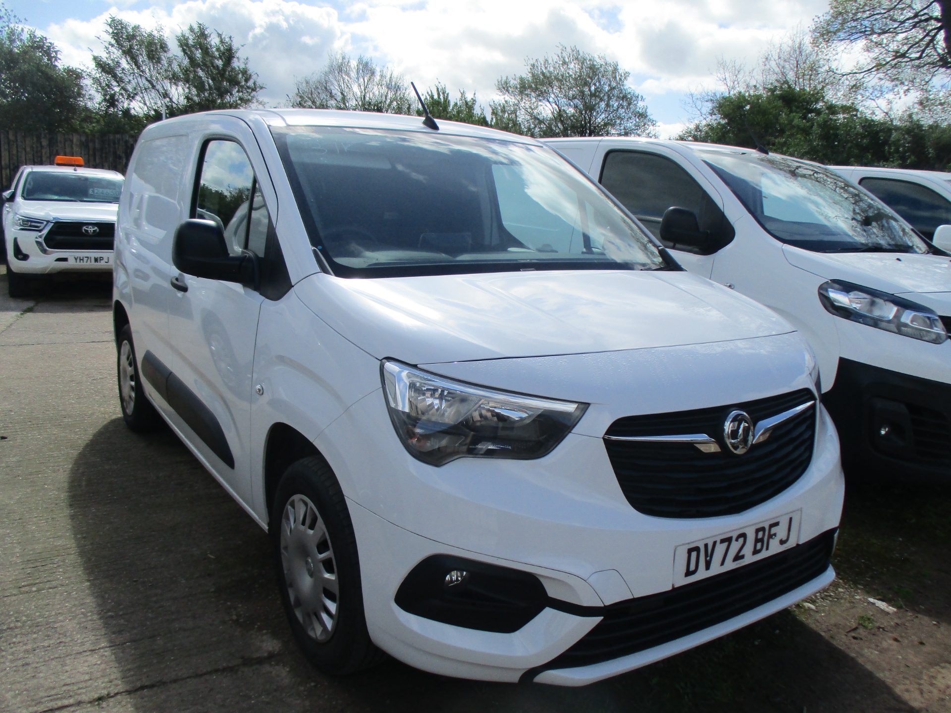 Vauxhall COMBO SPORTIVE L2 HI - Image 2