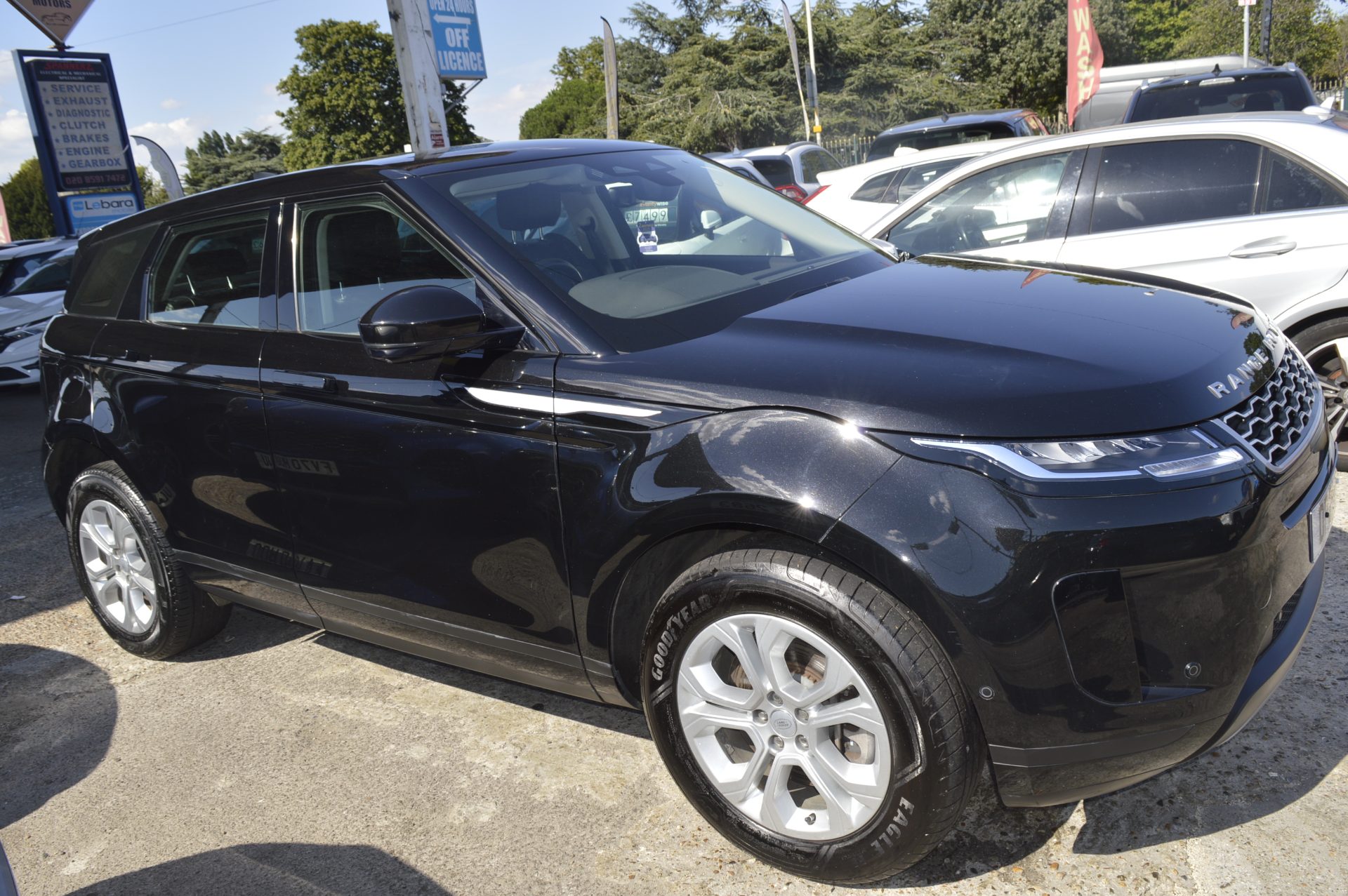 Land Rover RANGEROVER EVOQUE PHEV - Image 6