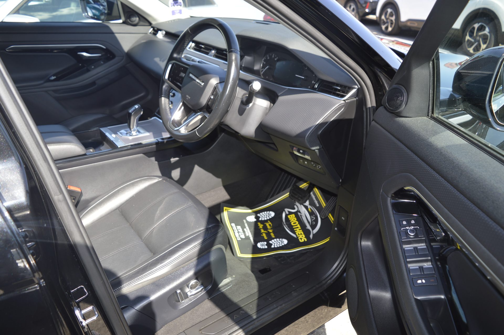 Land Rover RANGEROVER EVOQUE PHEV - Image 14
