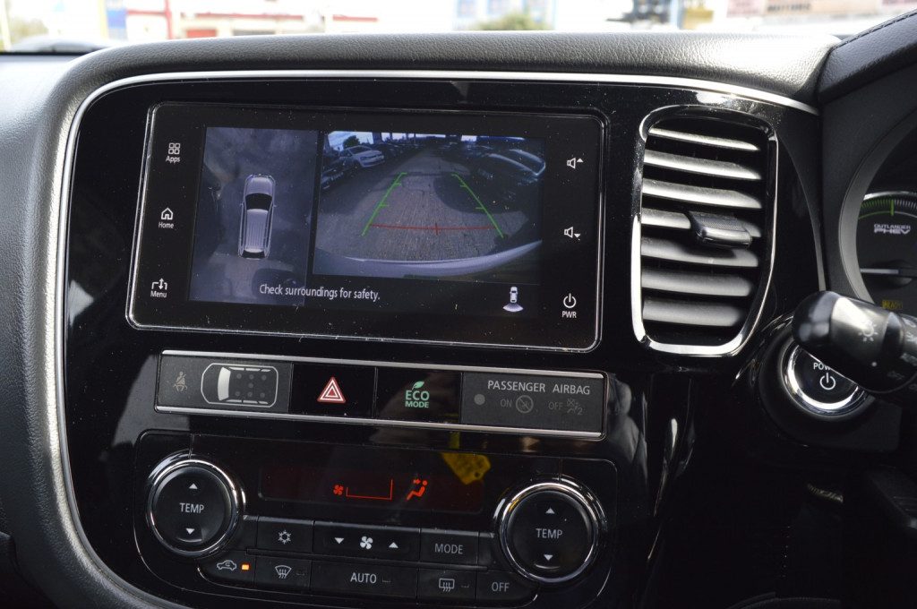 Mitsubishi Outlander - Image 20