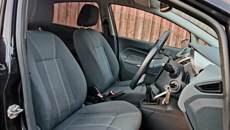 Ford Fiesta 1.4 Titanium 5Dr - Image 4