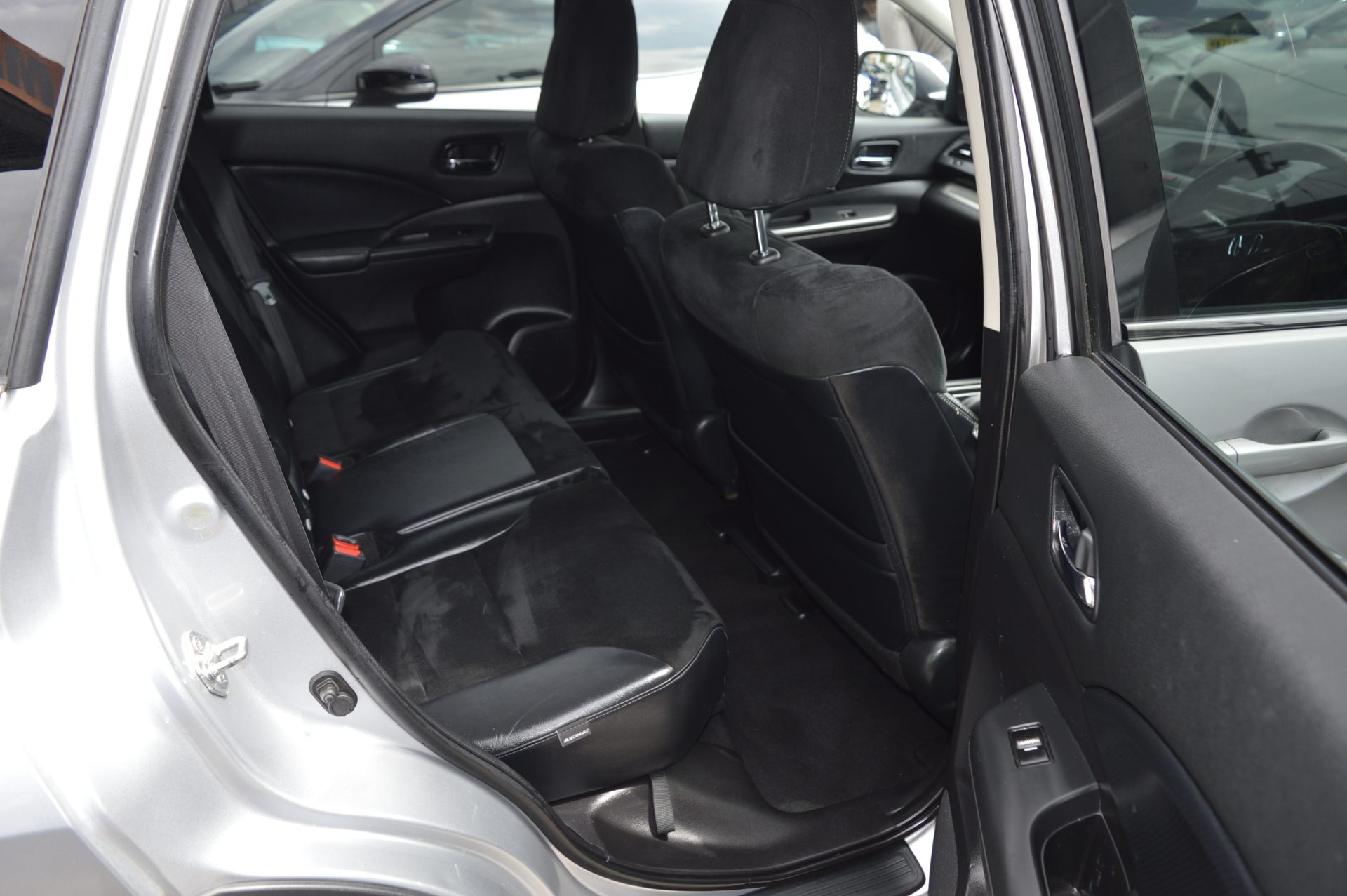 Honda CR-V - Image 12