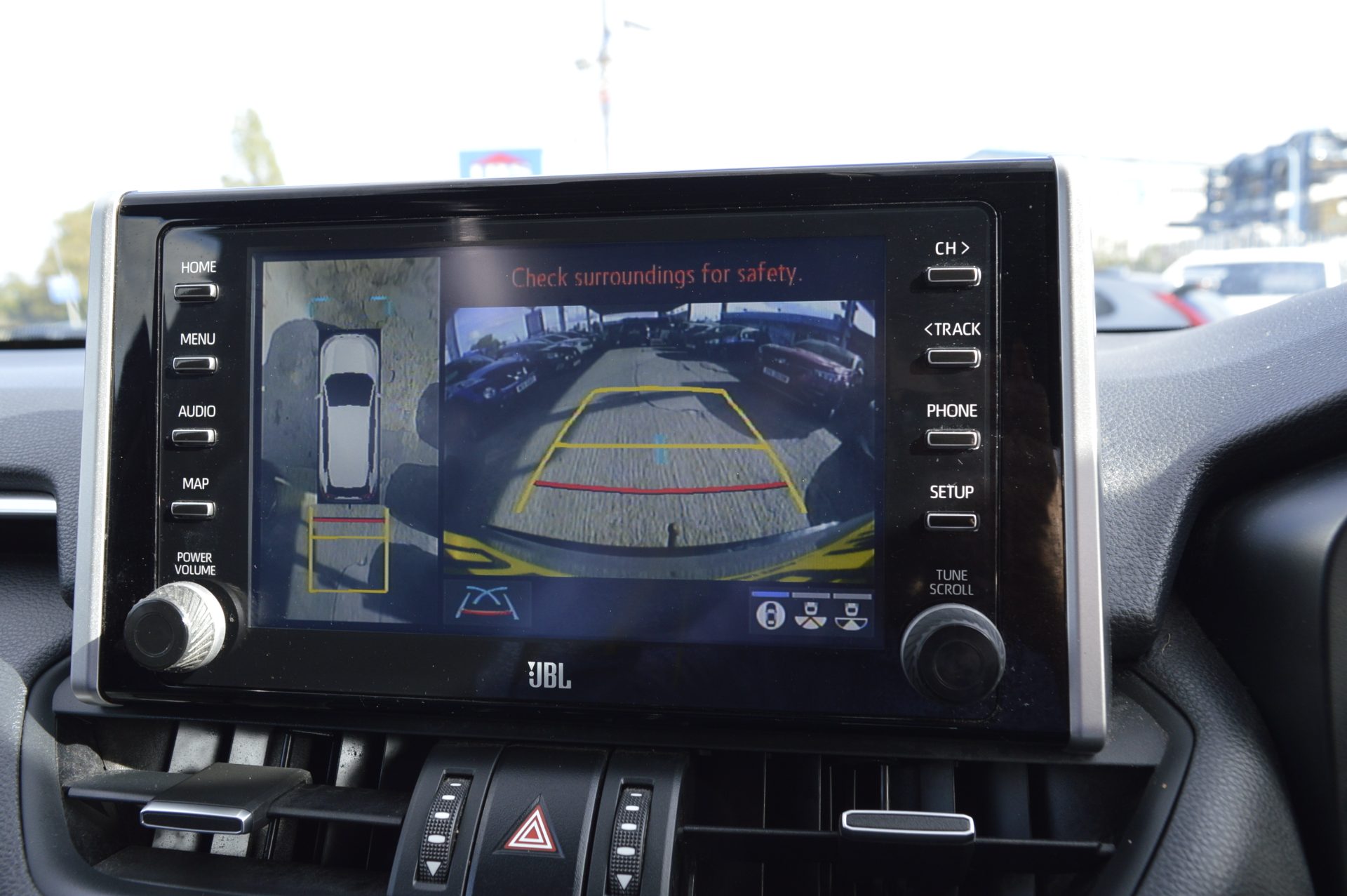 TOYOTA RAV-4 HYBRID - Image 19