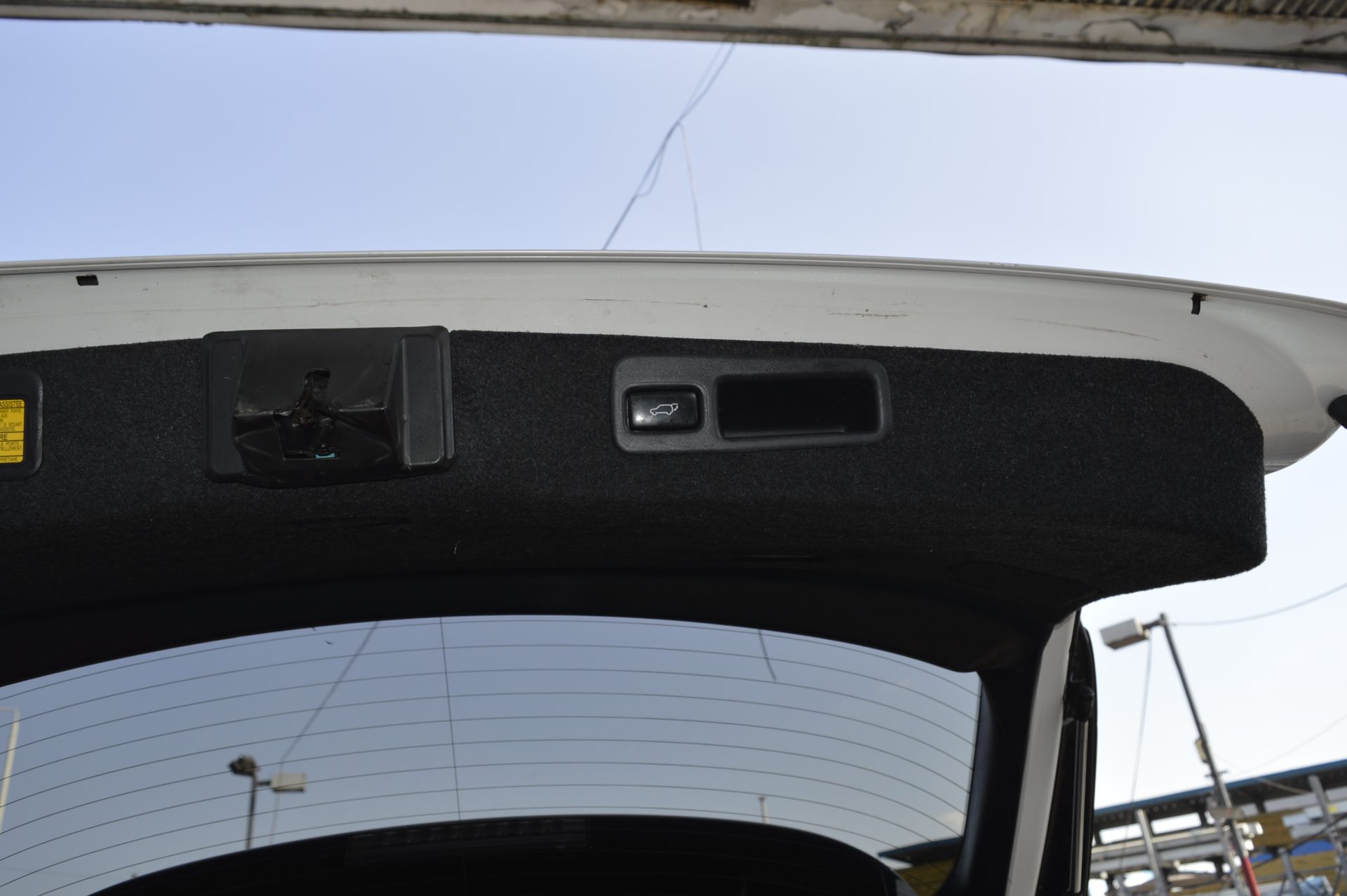 Lexus RX450H - Image 10