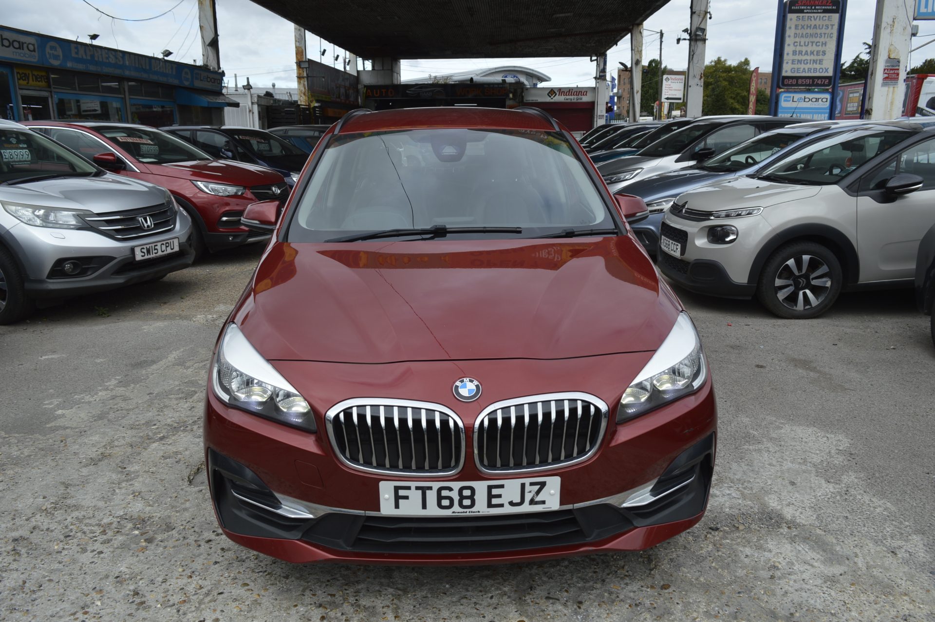 Bmw 218i 7 seats petrol - Image 7