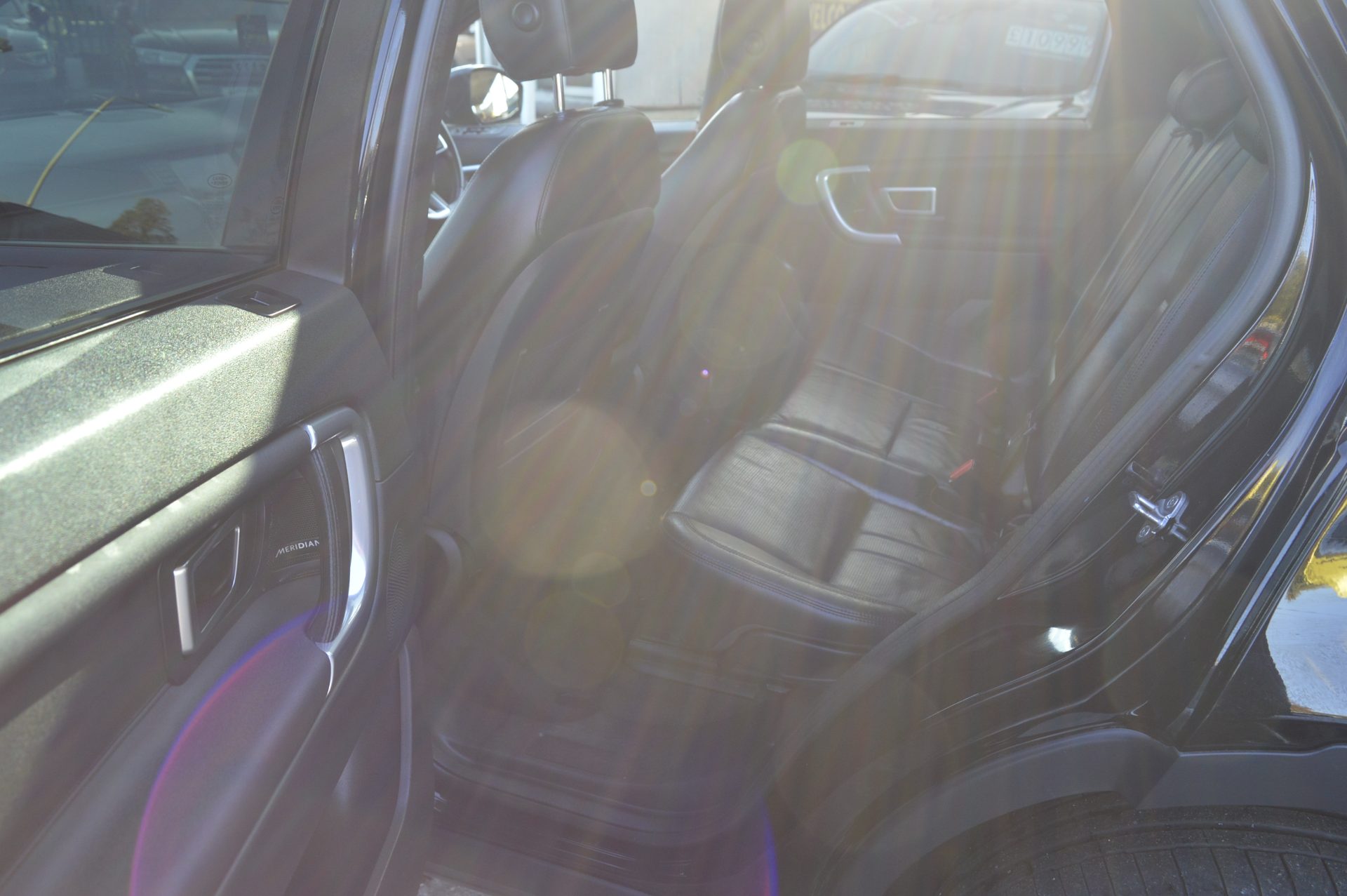 Land Rover DISCOVERY HSE AUTO 7 SEATS - Image 12