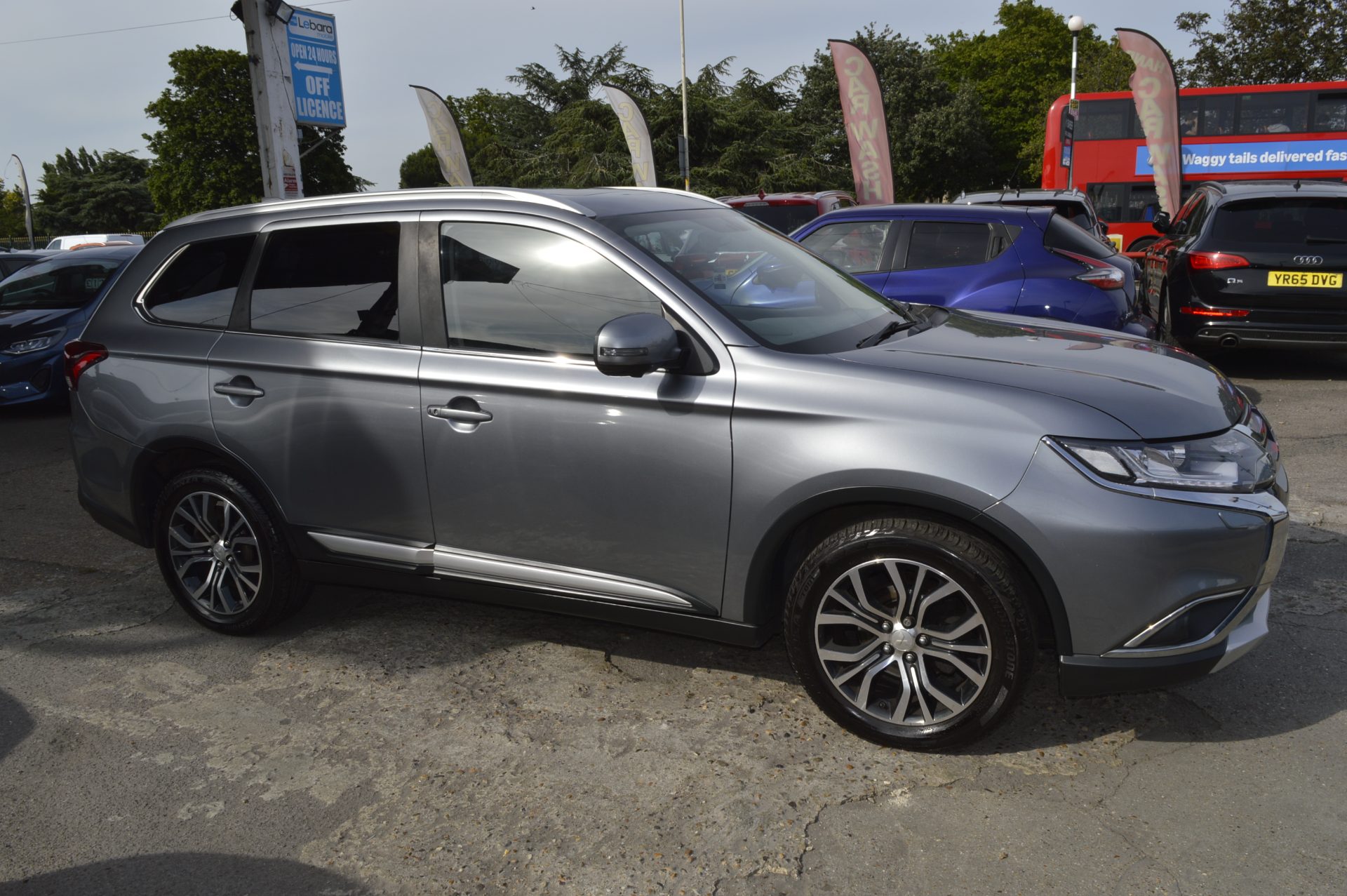 Mitsubishi OUTLANDER 4H - Image 6