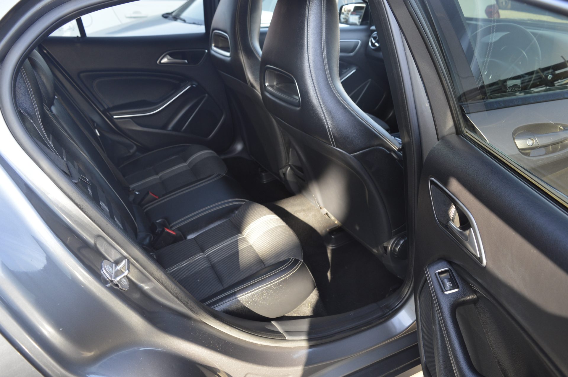 Mercedes-benz GLA AUTO - Image 12