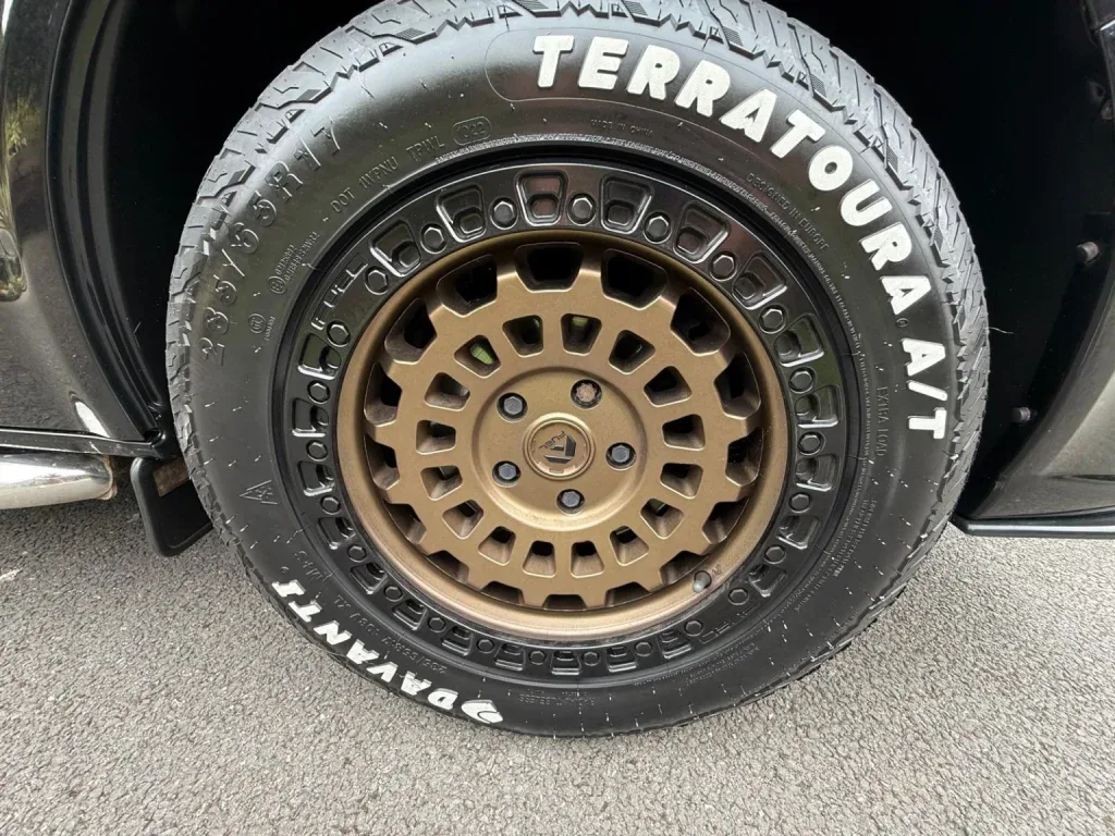Volkswagen Transporter - Image 16