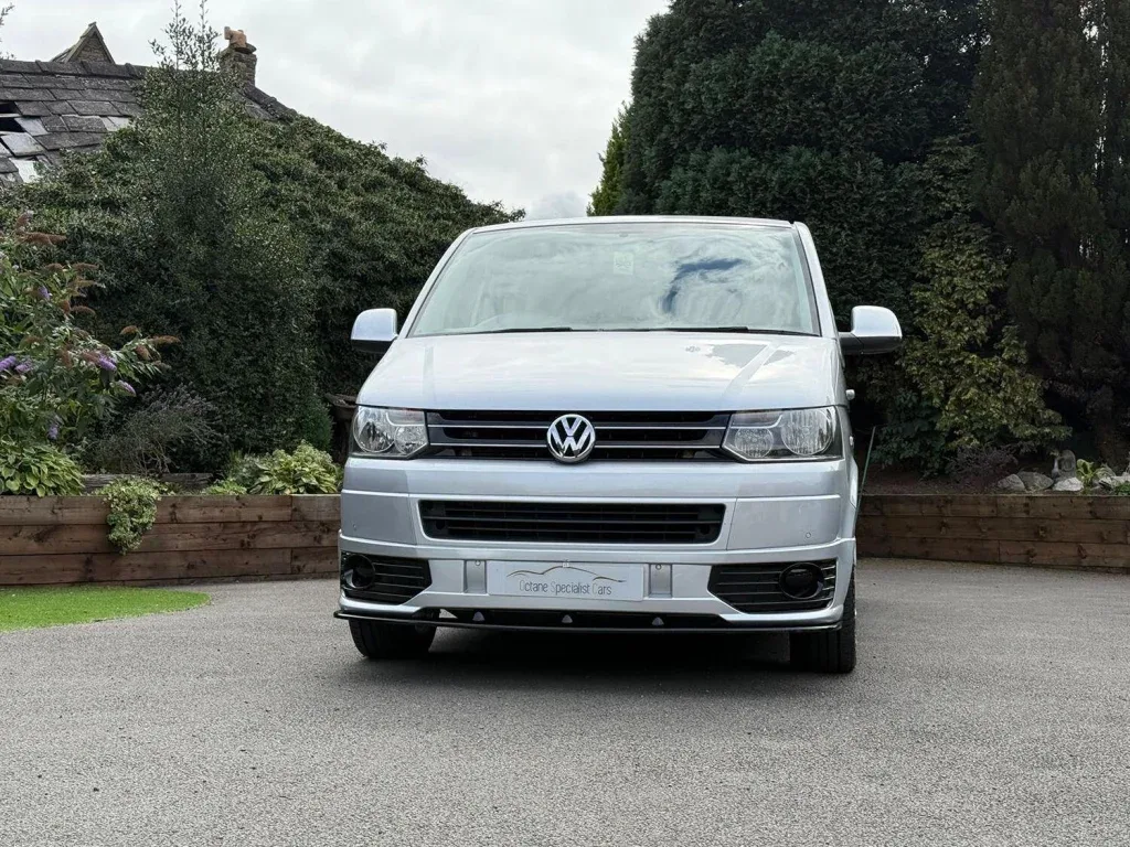 Volkswagen Transporter Shuttle - Image 7