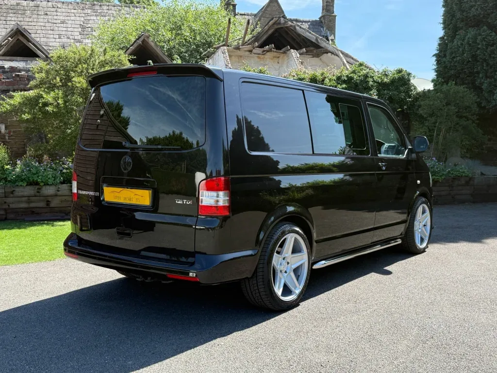 Volkswagen Transporter - Image 16