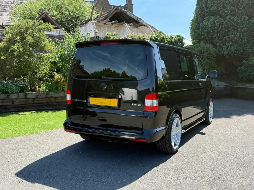 Volkswagen Transporter - Image 17