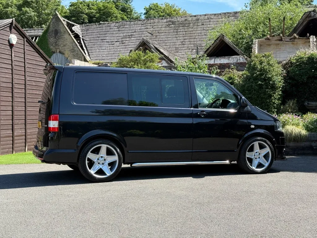 Volkswagen Transporter - Image 19