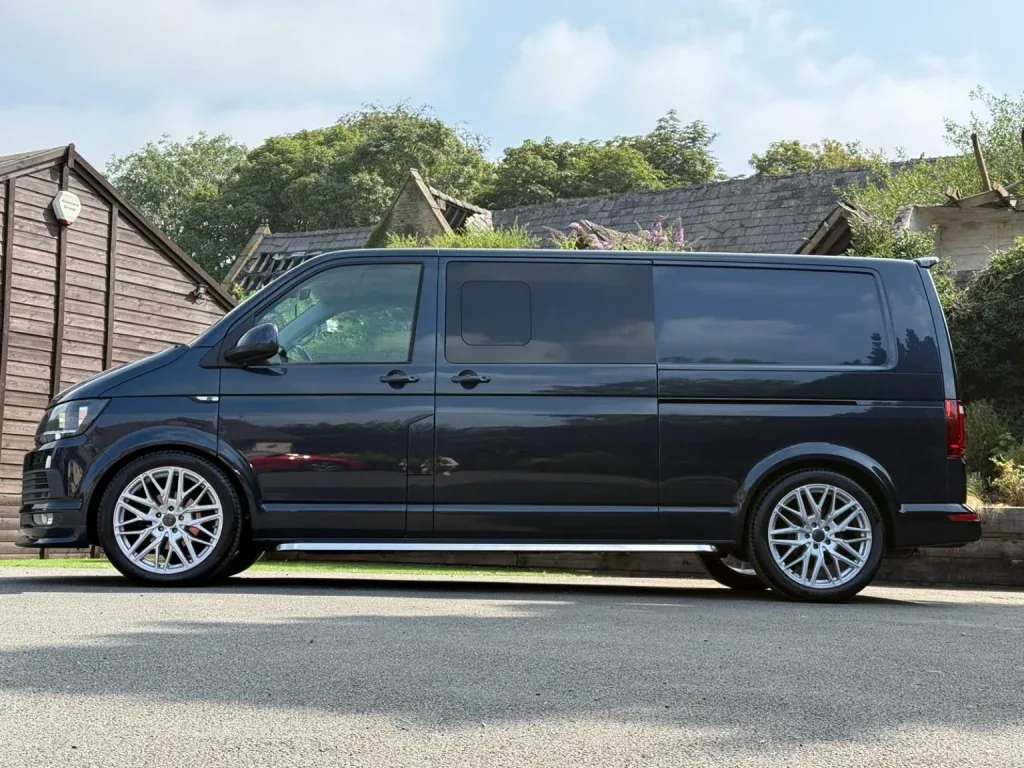 Volkswagen Transporter - Image 15