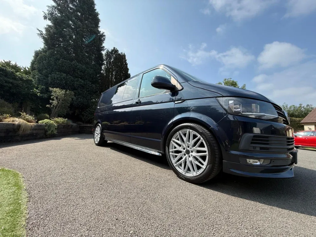 Volkswagen Transporter - Image 18