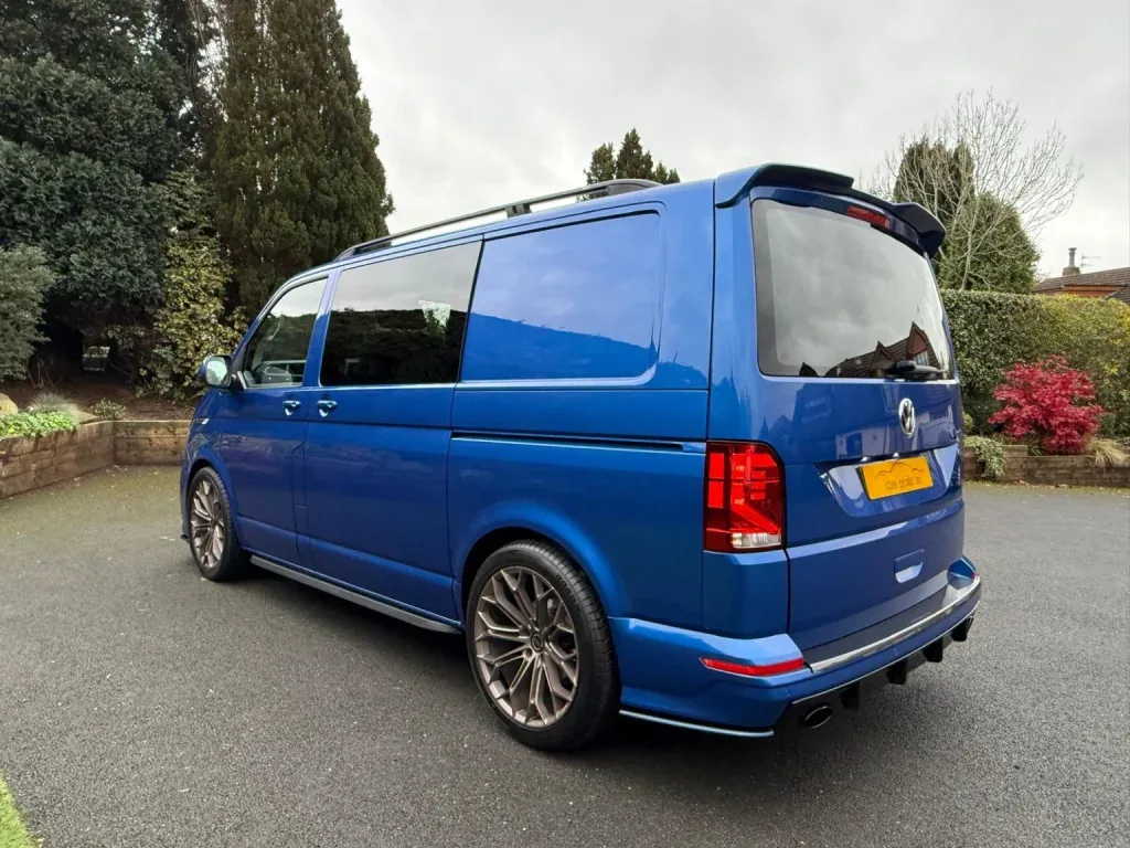 Volkswagen Transporter - Image 16